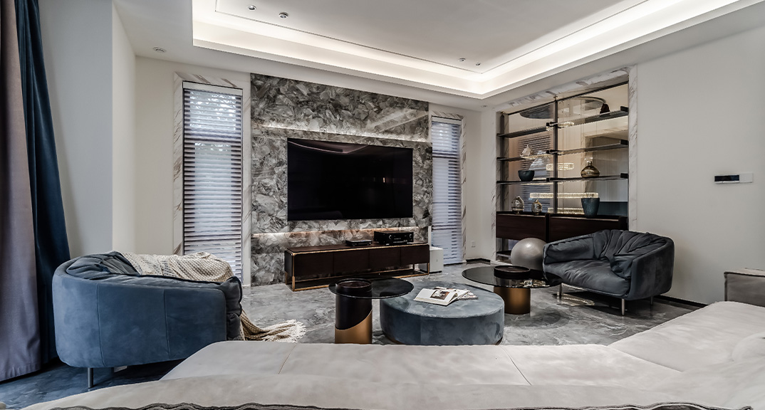 爵世名邸540㎡獨棟別墅客廳電視現代港式風格裝修案例效果圖1.jpg